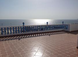 Vacation Apartment - 1st Floor, ваканционно жилище на плажа в Oued Laou