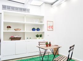 Setefilla Deluxe Suite by Valcambre