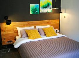 cres art studio lime apartment，茨雷斯的自炊式住宿