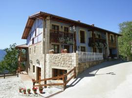 Viviendas Rurales Peña Sagra, country house in Cahecho