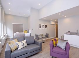 Destiny Scotland Apartments at Nelson Mandela Place, hotel i Glasgow