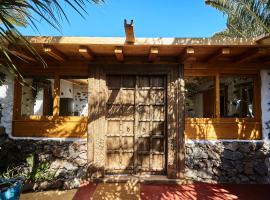 Villa Palmeras Canarias, country house in Uga