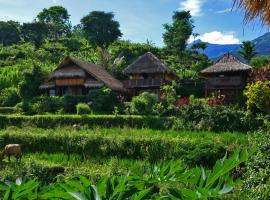 Rinjani Mountain Garden, hotel i nærheden af Telaga Madu Waterfall, Bayan