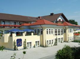 Landgasthof Apfelbeck, hotel com estacionamento em Mamming
