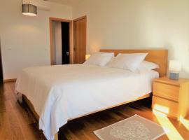 Paradisus Stylish Family Living in a 3-Bedroom Condo with Pool, condominio en Cani&ccedil;o