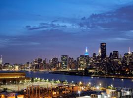 Ravel Hotel Trademark Collection by Wyndham, Hotel in Queens