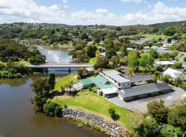 Riverside Lodge Paihia、パイヒアのホテル