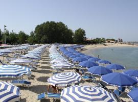 Green Garden Club, hotel in Briatico