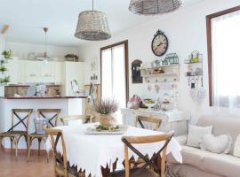 La Casa Di Menny Maison de Campagne, hotel v destinaci Moneglia