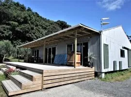 Te Arai Beach CASA DI LANA - Renovated Woolshed