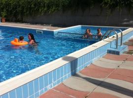 Residence Mara, hotel v destinaci Lido di Jesolo