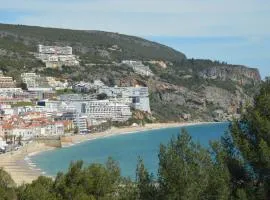 Amazing Beach & Pool Apartment with Garden