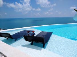 Villa Seawadee - luxurious, award-winning design Villa with amazing panoramic seaview, vila di Pantai Chaweng Noi