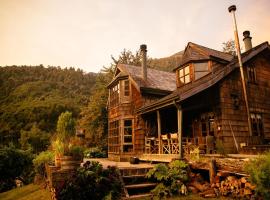 Barraco Lodge – hotel w mieście Puelo