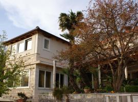 Three oranges, hotel in Trsteno