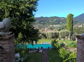 Agriturismo Villa Bissiniga, hotel v destinaci Salò