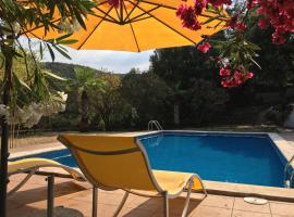 Villa for eight guests, vacation rental in San Ciprián dels Alls