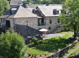 Aux Caprices d'Aubrac, hotel u gradu Laguiole