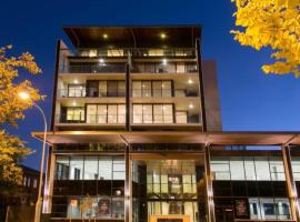 The Botanical 201, apartment in Albury