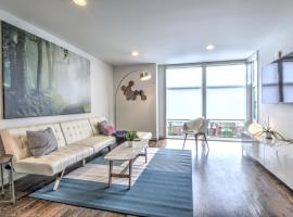 Central Modern Home with Rooftop, hotel near Viretta Park, Seattle