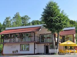 Casa VIV, ξενοδοχείο με πάρκινγκ σε Kiril