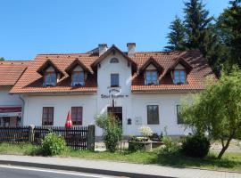 Penzion Stará hospoda, casă de vacanță din Sokolov
