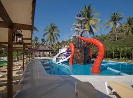Vista Playa de Oro Manzanillo, курортный отель в городе Мансанильо