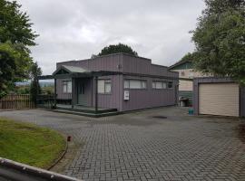 Central Taupo Townhouse, hotelli kohteessa Taupo lähellä maamerkkiä Taupo Bungy