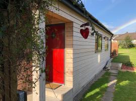 The Wee Lodge, RNI Community Hospital, Inverness, hótel í nágrenninu