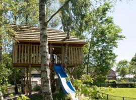 Boerderijcamping de Berghoeve, glamping site in Ruinen