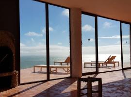 DAV MAHAL Eco lodge – hotel przy plaży w mieście Sidi Kaouki