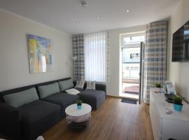 FF11 Ferienwohnung in Warnem&uuml;nde, Friedrich-Franz-Stra&szlig;e 11, Hotel in Warnem&uuml;nde