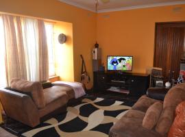 Mkhumbane Backpackers, hotel near Inkosi Albert Luthuli Central Hospital, Durban