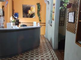 Hotel avenida, hotel cerca de Aeropuerto de La Plata - LPG, La Plata