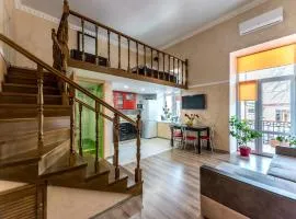 Apartment with а balcony in quiet Odessa courtyard