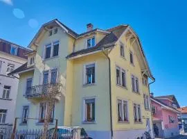 Residence Villa Flora、インターラーケンのコテージ