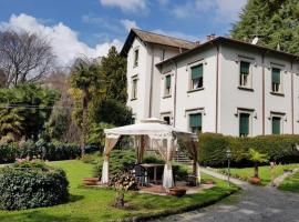 Villa del Cigno, hotel cerca de Teleférico Piani d'Erna, Lecco