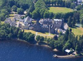 The Highland Club, hotel with pools in Fort Augustus