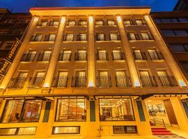 Mukarnas Taksim Hotel, hotel near Taksim Metro Station-Talimhane Exit, Istanbul