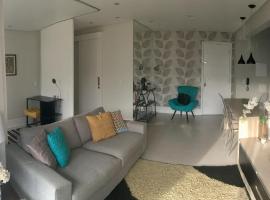 Apartamento Menara Morumbi, hotell Sao Paulos huviväärsuse Morumbi staadion - Cícero Pompeu de Toledo lähedal