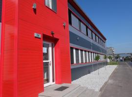 Montagehotel Bed & Steel, hotel a Linz