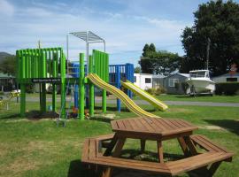 Te Puru Holiday Park، مكان عطلات للإيجار في التمز