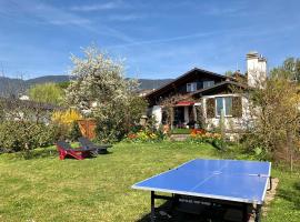 Maison au bord du lac, hotel in Bevaix