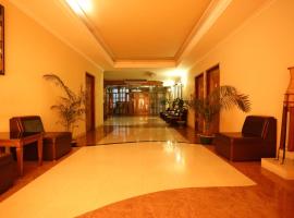 Grand Park Hotel, hotel in Chittagong