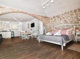 Cozy Apartment MARÌ, apartamento en Rovinj