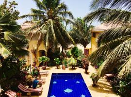 Maison Couleur Passion, hotel v destinaci Nianing