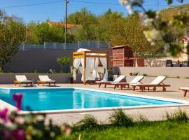 Villa Relax, private pool 55m2!
