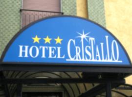 Hotel Cristallo – hotel w mieście Novara