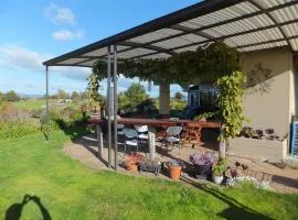 Waitomo Golfstays B&B