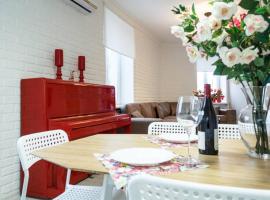 Lotos for You Apartments 2, RED PIANO, hotel v destinaci Mikolajiv